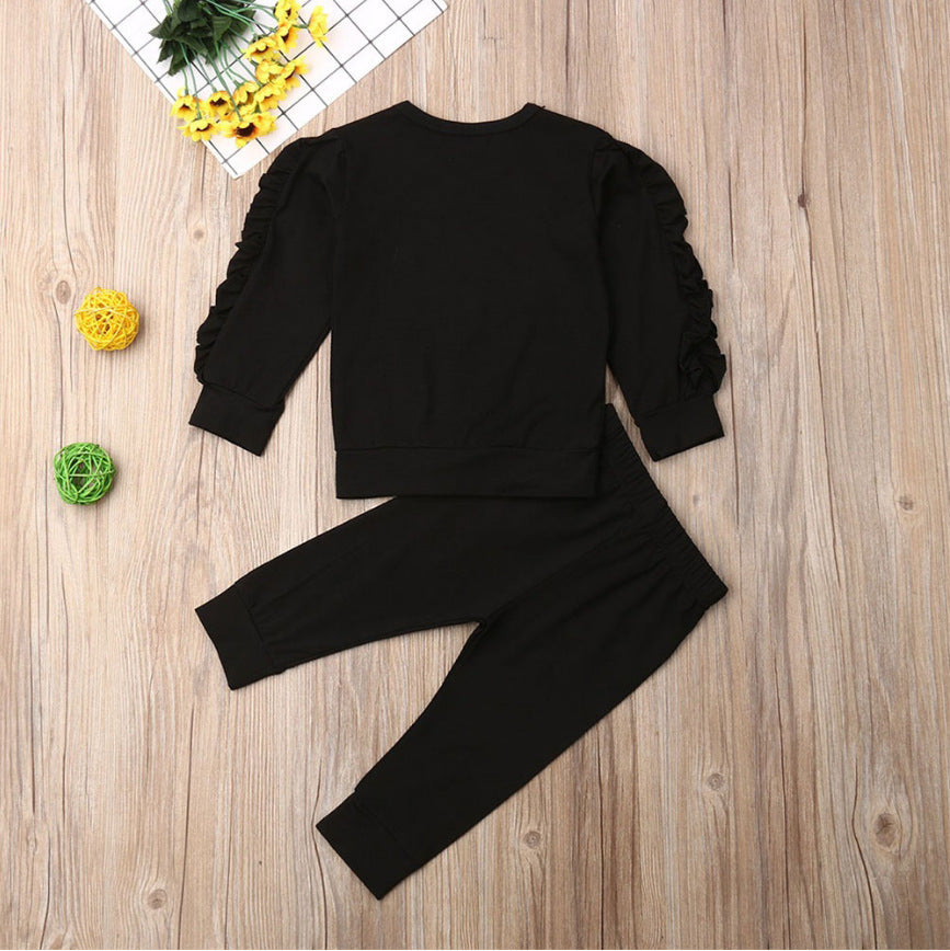 Cosy Little Moments — Baby Ruffles 2-Piece Sweatshirt & Pants Set
